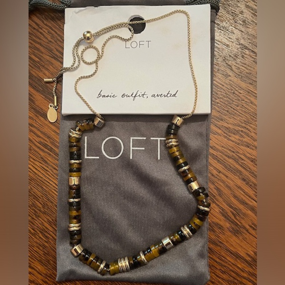 Loft adjustable necklace